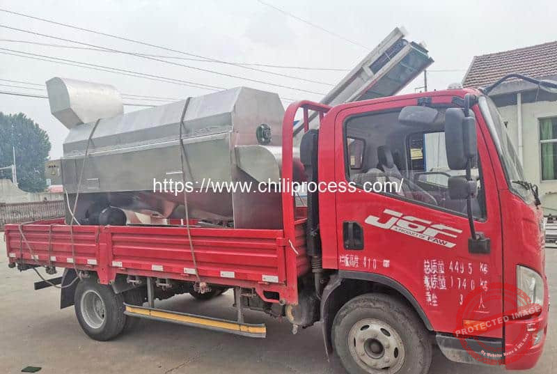 Automatic-Chili-Pepper-Dry-Cleaning-Machine-with-Elevator-for-Bangladesh-Customer